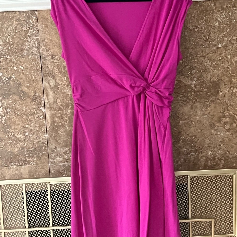 Beautiful new without Tags “LAND’S END DRESS” sleeveless, with ruching at waist